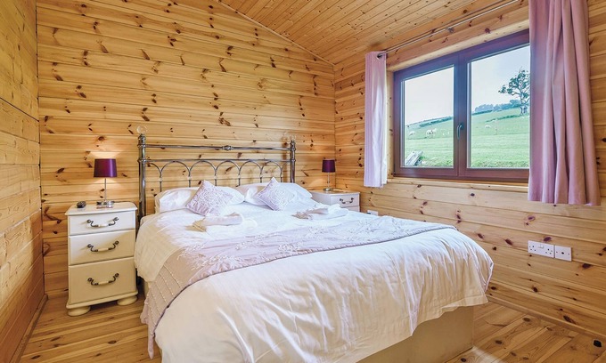 Caersws Ski Chalet | This luxurious lodge is the perfect retreat for spoiling someone special.