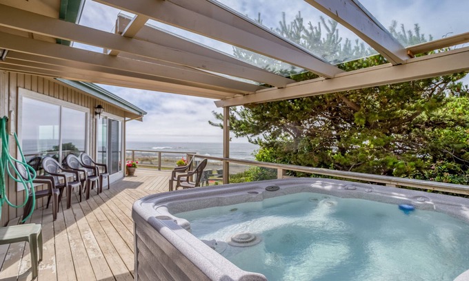 Yachats House | This Well Designed Home will be Your New Favorite Retreat!