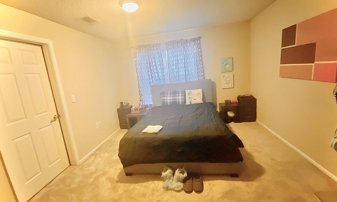 Woodstock Apartment | This’s a two bedroom, two bath. You have your private room and bath. I live here