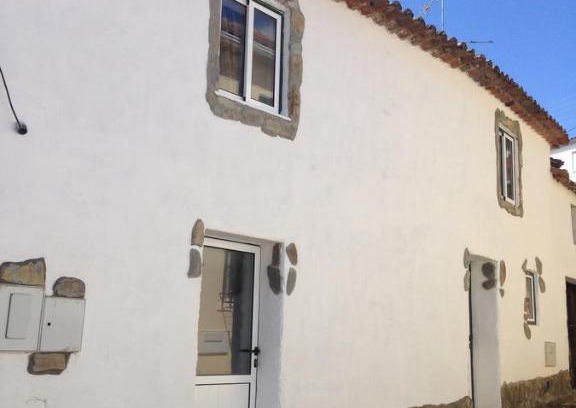 Sarzedas House | Thistle Cottage Alojamento Local