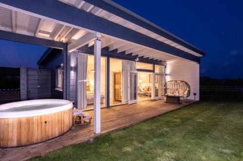 Georgeham House | Thistledown Lodge, Nr Saunton
