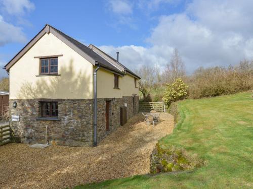 Okehampton House | Thorny Tallet