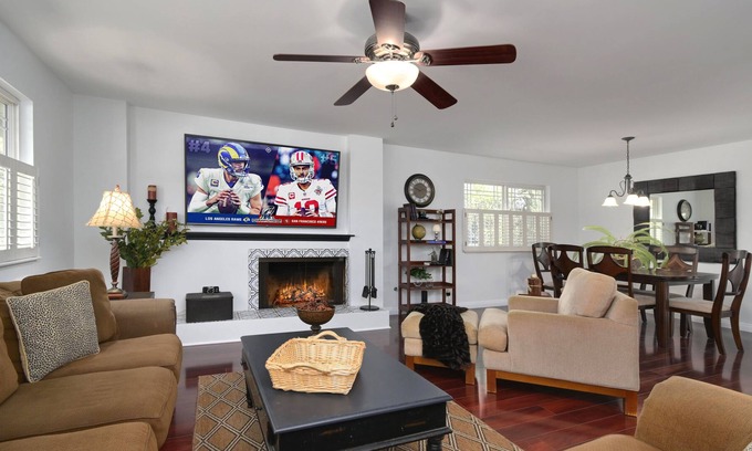 Thousand Oaks Villa | Thousand Oaks Paradise Pool Villa
