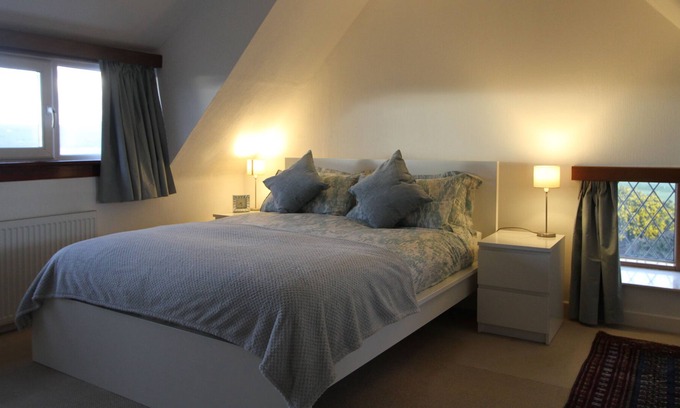 Fortrose Cottage | Three bedroom cottage on Chanonry Point.