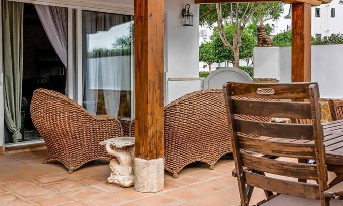 Roldan Apartment | Three bedroom ground floor apartment - AO1402LT
