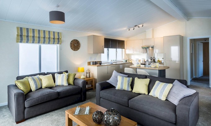 King's Lynn House | Three Bedroom Lodge 10
