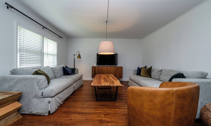 Three Oaks House | Three Oaks Home With Three Night Summer Min!