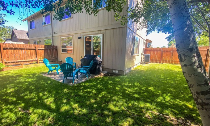 Sisters House | Three Peaks Retreat - 3 Bedroom 2.5 Bathroom Townhouse