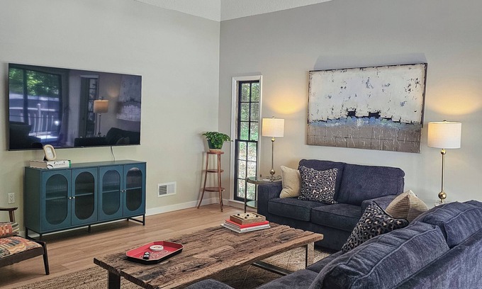 Statesboro House | Three private master bedrooms located minutes from GSU campus