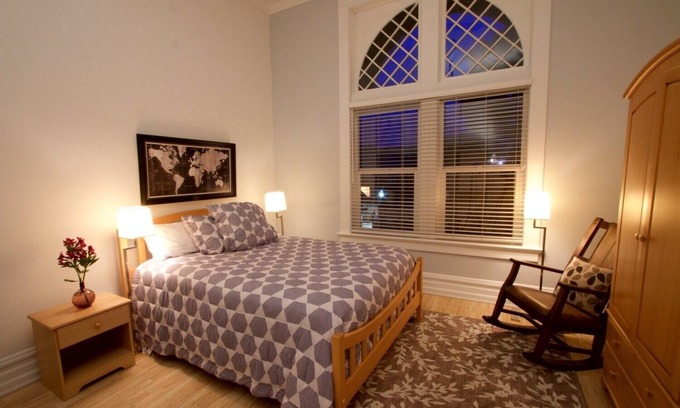 Walla Walla Apartment | Three — Queen Bed, Historic Downtown Apartment in Nicely Appointed Building on Main Street