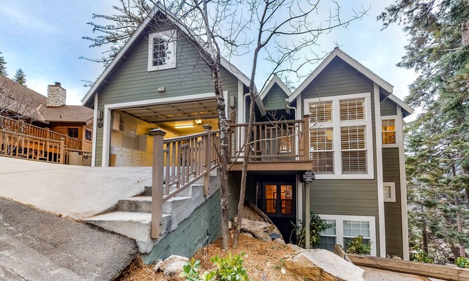 Blue Jay House | Three-story home with fireplace, central AC, game room & lake view dog-friendly