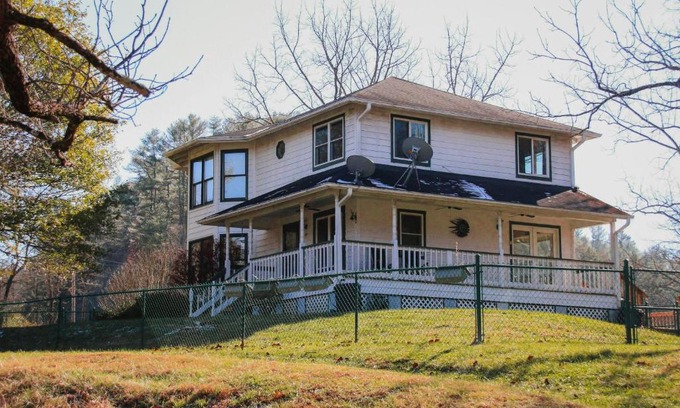 Marshall House | Three Waters