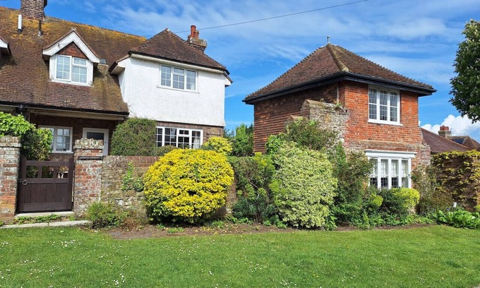 Icklesham House | Three Wishes - Winchelsea Town