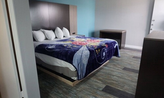 Bishop Hotel | Thunderbird Motel