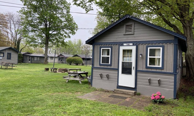 Geneva-on-the-Lake Cottage | Tiana Cottages at Tiffany's Cottages! New In-Ground Pool, Fire Pit, Night Life!