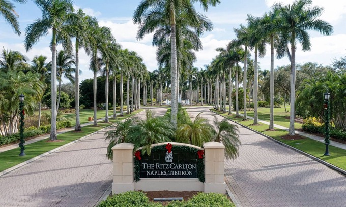 North Naples Condo | Tiburon Ritz Carlton Retreat Condo Rented Monthly With All The Amenities