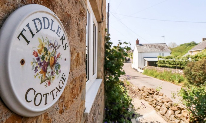 West Compton Cottage | Tiddlers Cottage