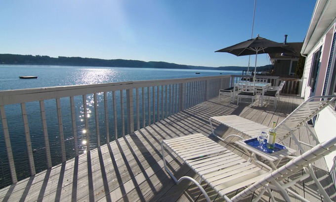 Belfair House | Tide's End Beach House - ON THE WATER - North Shore at Hood Canal