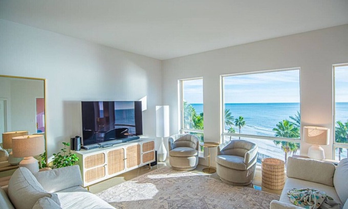 North Redington Beach Condo | Tides Beach Club #623, Top Floor Beach Front Luxury!