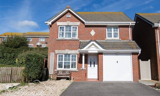 Wyke Regis Cottage | Tides Reach