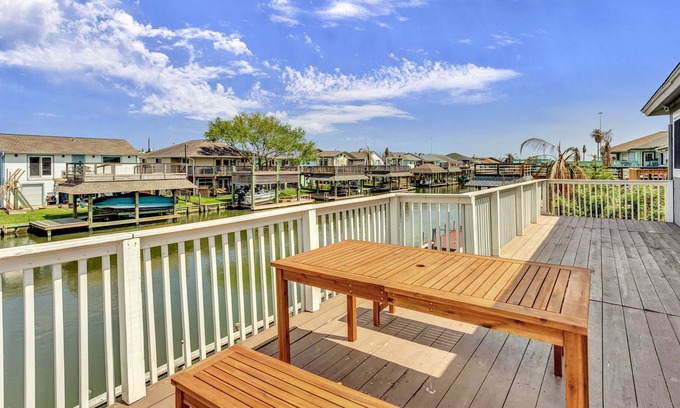 Bayou Vista House | Tiffany Blue Canal Home with Ocean Breeze
