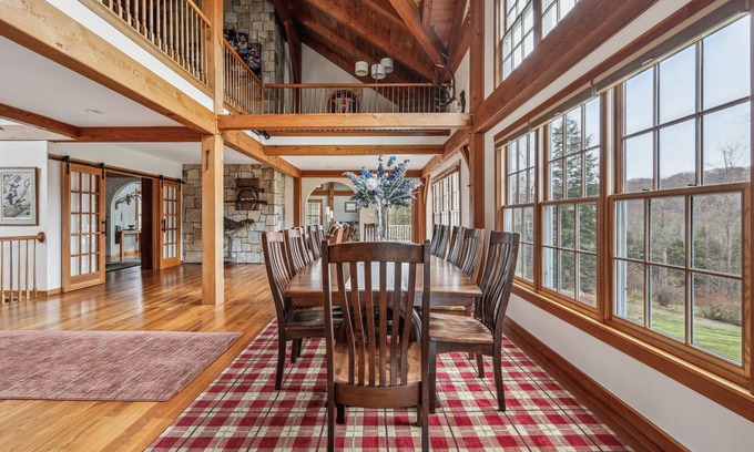 West Hartford House | Tigertown Lodge