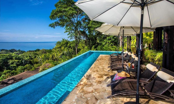 Dominical Hotel | Tiki Villas Rainforest Lodge - Adults Only