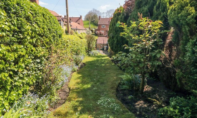 West Heslerton Cottage | Tillers Cottage