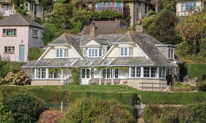 Newton Ferrers House | TIMBERS, family friendly, with open fire in Newton Ferrers