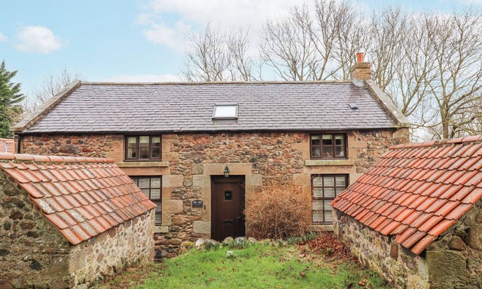 Akeld Cottage | TIMBERWICK GREEN, pet friendly, with a garden in Wooler