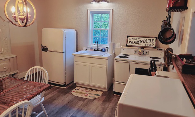 Fentress House | Timeless Farmhouse Nestled in the Country