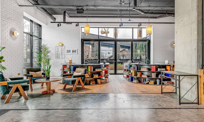 St. Pancras and Somers Town Apartment | Timeless London Charm