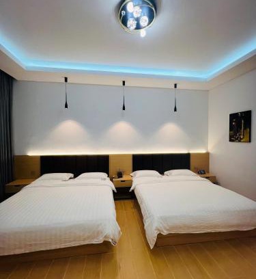 Freetown Hotel | Times Mansion Hotel King Twin bed