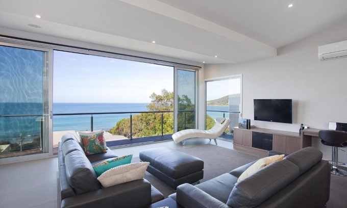 Lorne House | Tingira