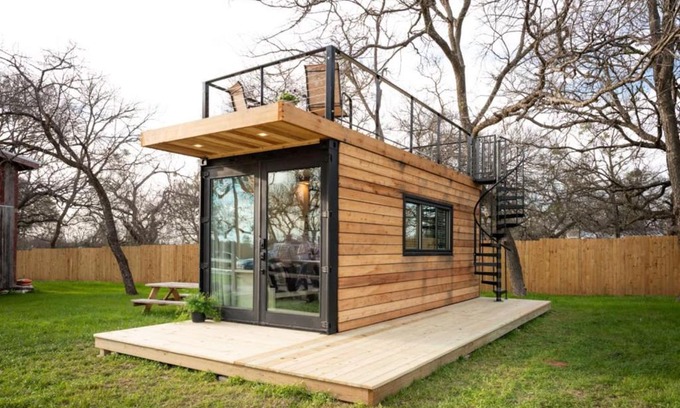 Waco House | Tiny CargoHome near Magnolia Silos Baylor