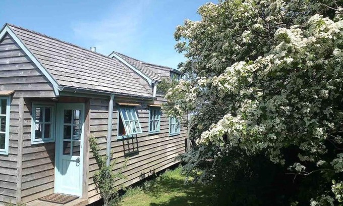 Gooseham House | Tiny House on isolated farm by the Cornish Coast
