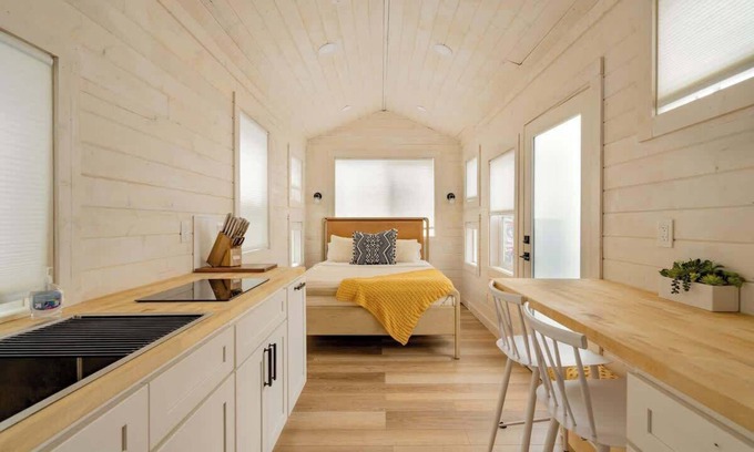 Alberta Arts District Apartment | Tiny Oasis Walk to Coffee, Food & Alberta Arts