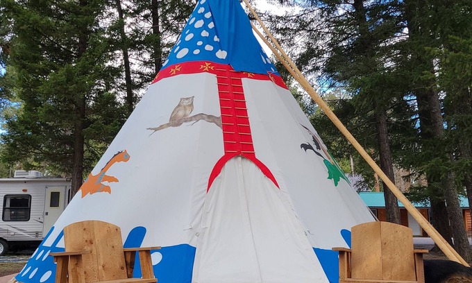 Lincoln RV Rental | Tipi for 2!