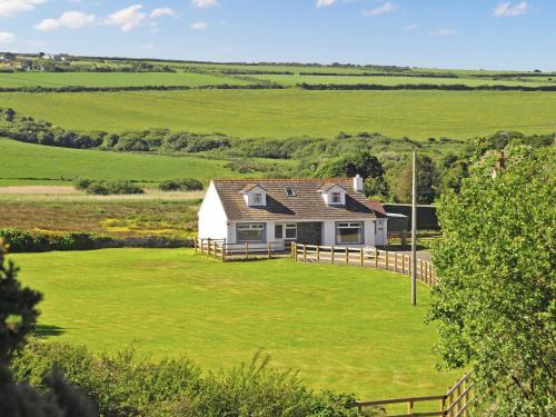 St Brides House | Tir Deri