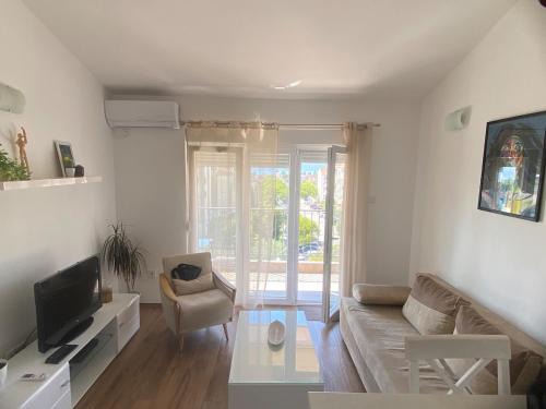Tomicici Apartment | Tivat apartman