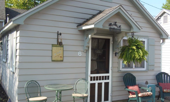 Ludington Cottage | To A Ludington Cottages. Parkview #6. Fall Rates. Two night stays!