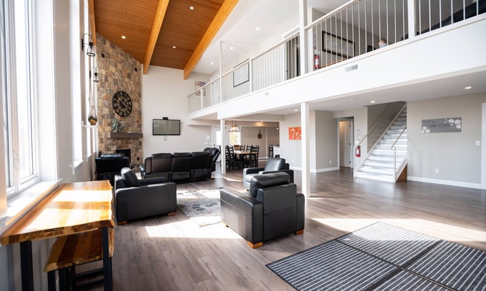 Tobermory House | Tobermory Lake Front (Huron) Brand New Build!