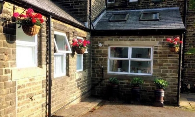 Todmorden Apartment | Todmorden Old Stables in the heart of the Pennines