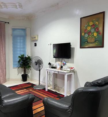 Kuala Terengganu House | Tok Wan Roomstay