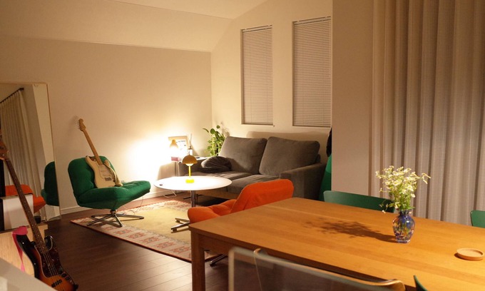 Suginami House | Tokyo Designer House w/2 Bedrooms (1 Queen Size Bed + 2 single Beds)