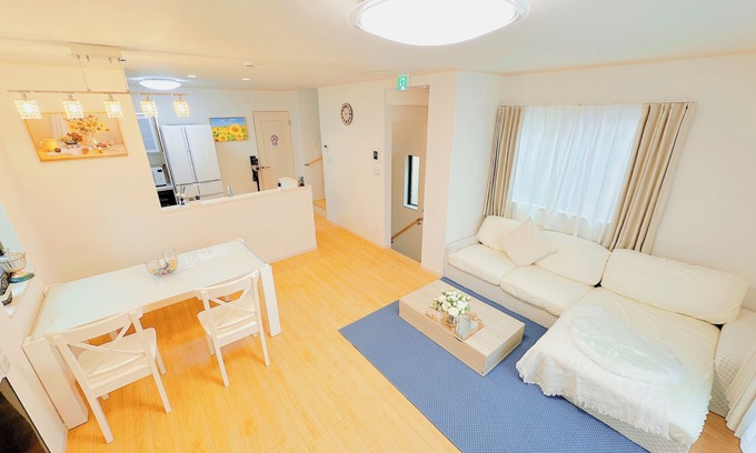 Kameari House | Tokyo4BR House 112 ㎡, Sleeps 11, Free Parking, 5min to Station, Disney Bus Nearby