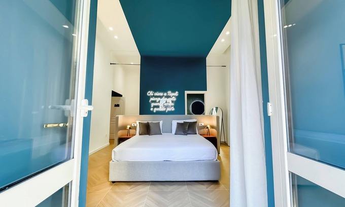 Quartieri Spagnoli House | Toledo Luxury Rooms - LR Collection