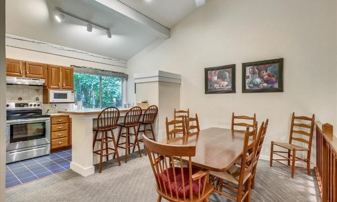 Stowe Area House | Tollhouse 16B