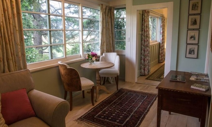Poukawa Cottage | Top Cottage, Havelock North, rural and quiet