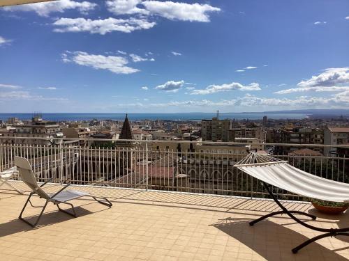 Borgo-Sanzio Apartment | Top Floor Aparthotel Bentivoglio